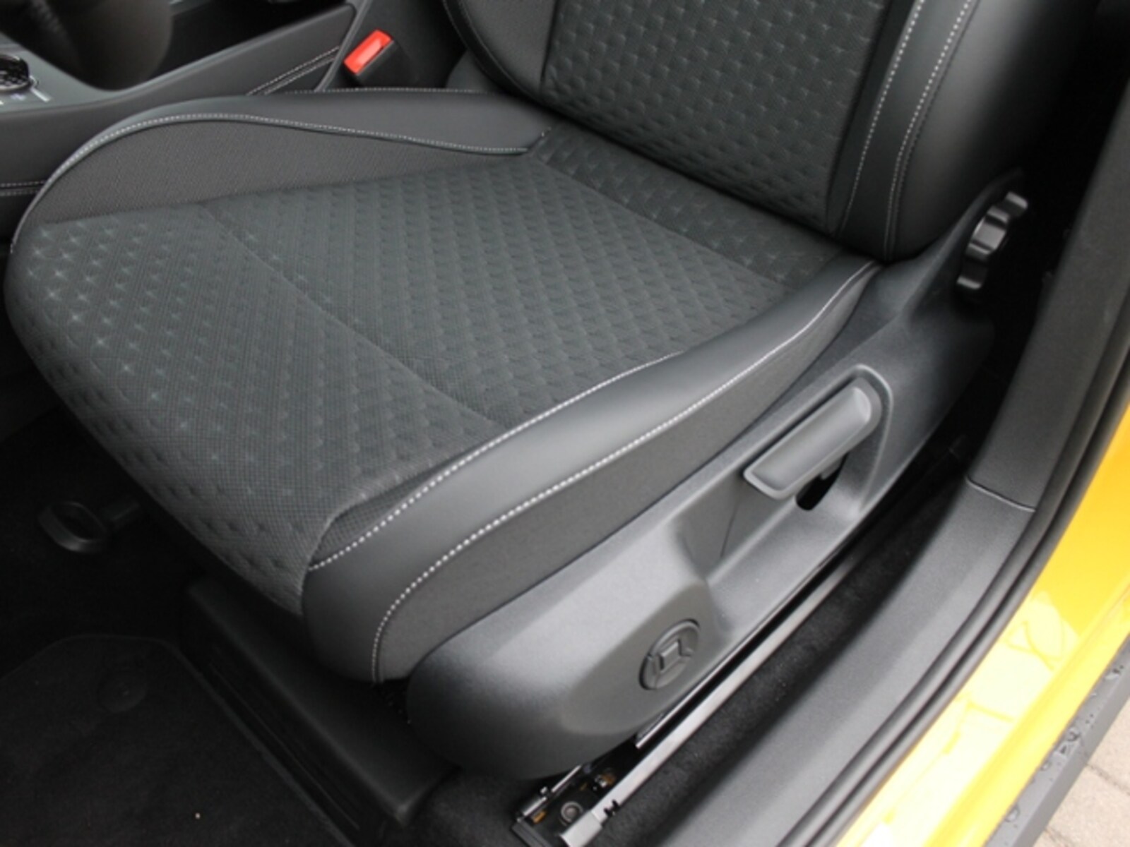 Volkswagen T-Roc – Bild 9