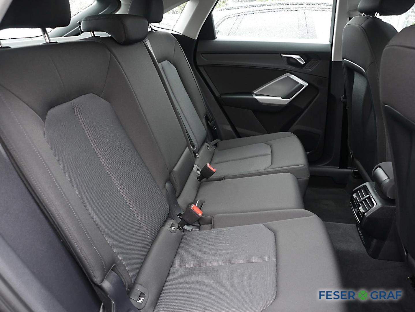 Image about Audi Q3 Sportback TFSI e 45 TFSI e S tronic