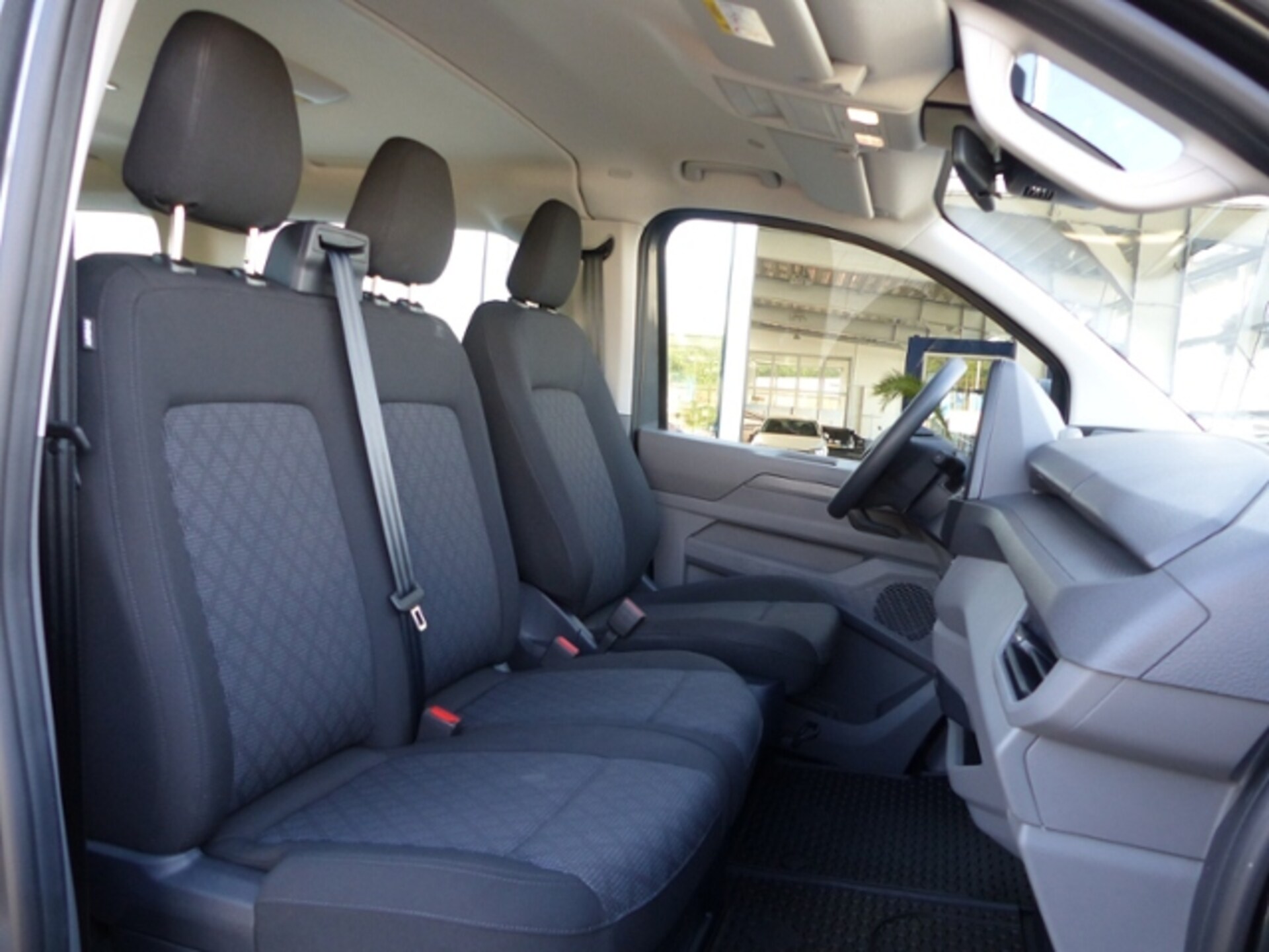 Volkswagen Transporter Kombi kurzer Radstand