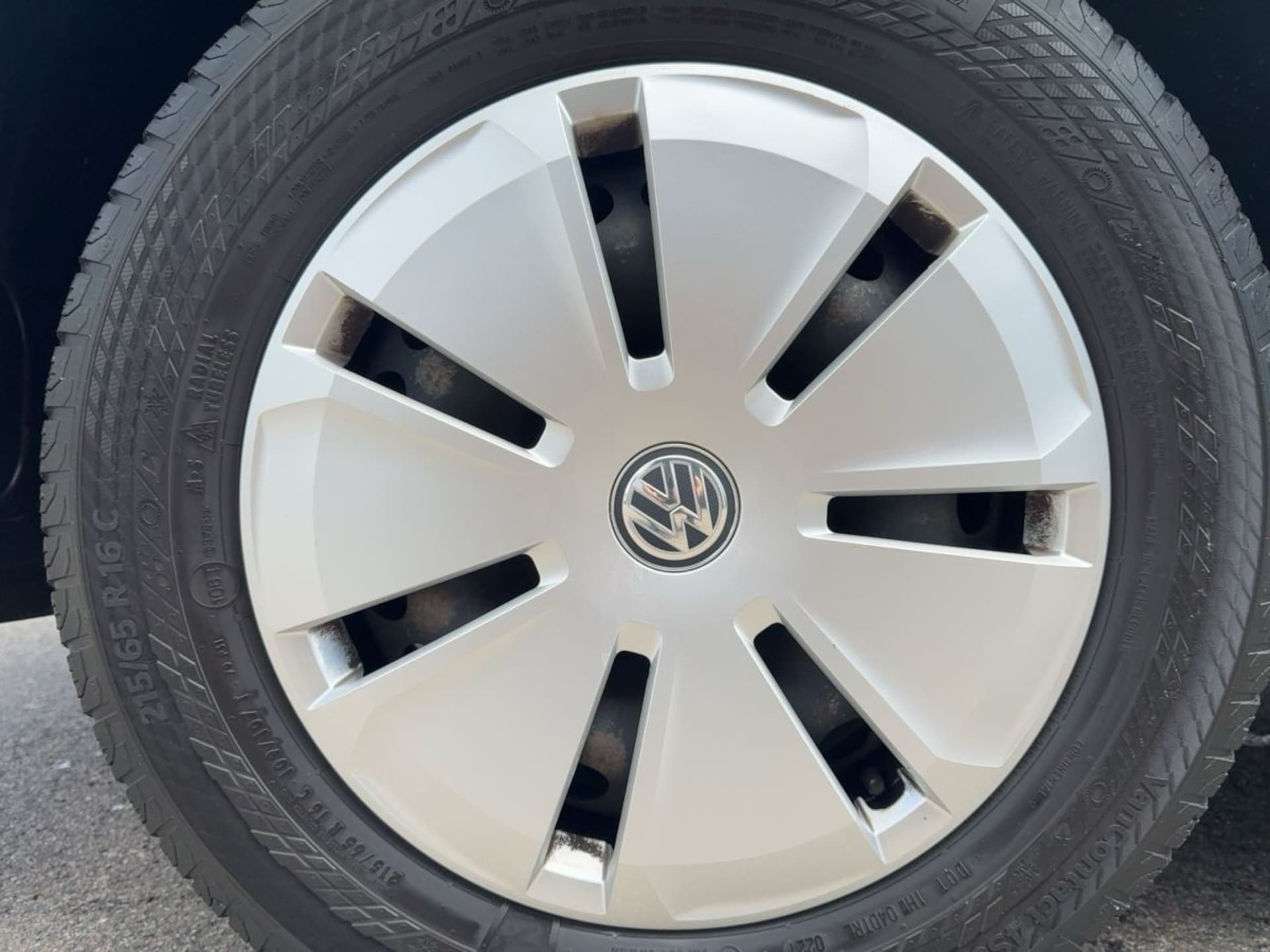 Volkswagen T6.1 Transporter Kombi langer Radstand