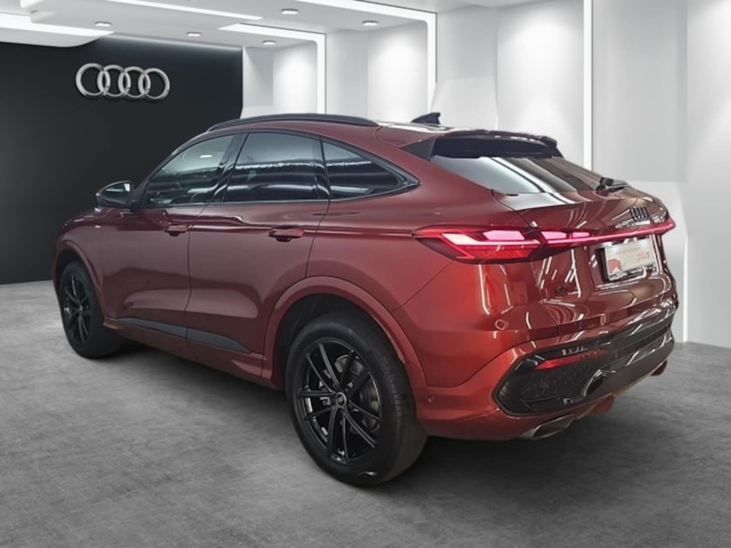 Bild über Audi Q5 Sportback TFSI quattro 150 kW S tronic - für weitere Informationen kontaktieren Sie den Audi Partner
