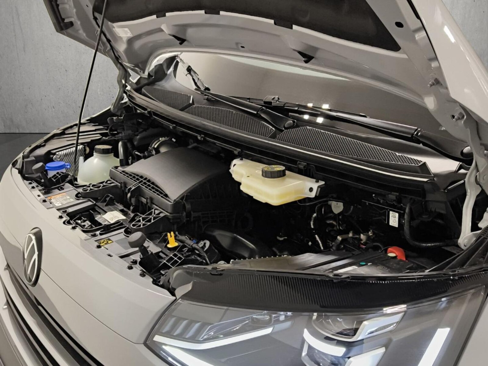 Volkswagen Transporter Kasten langer Radstand – Bild 19