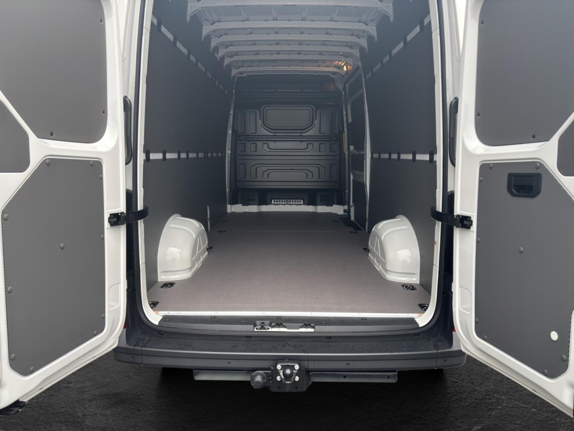 Volkswagen Crafter Kasten langer Radstand