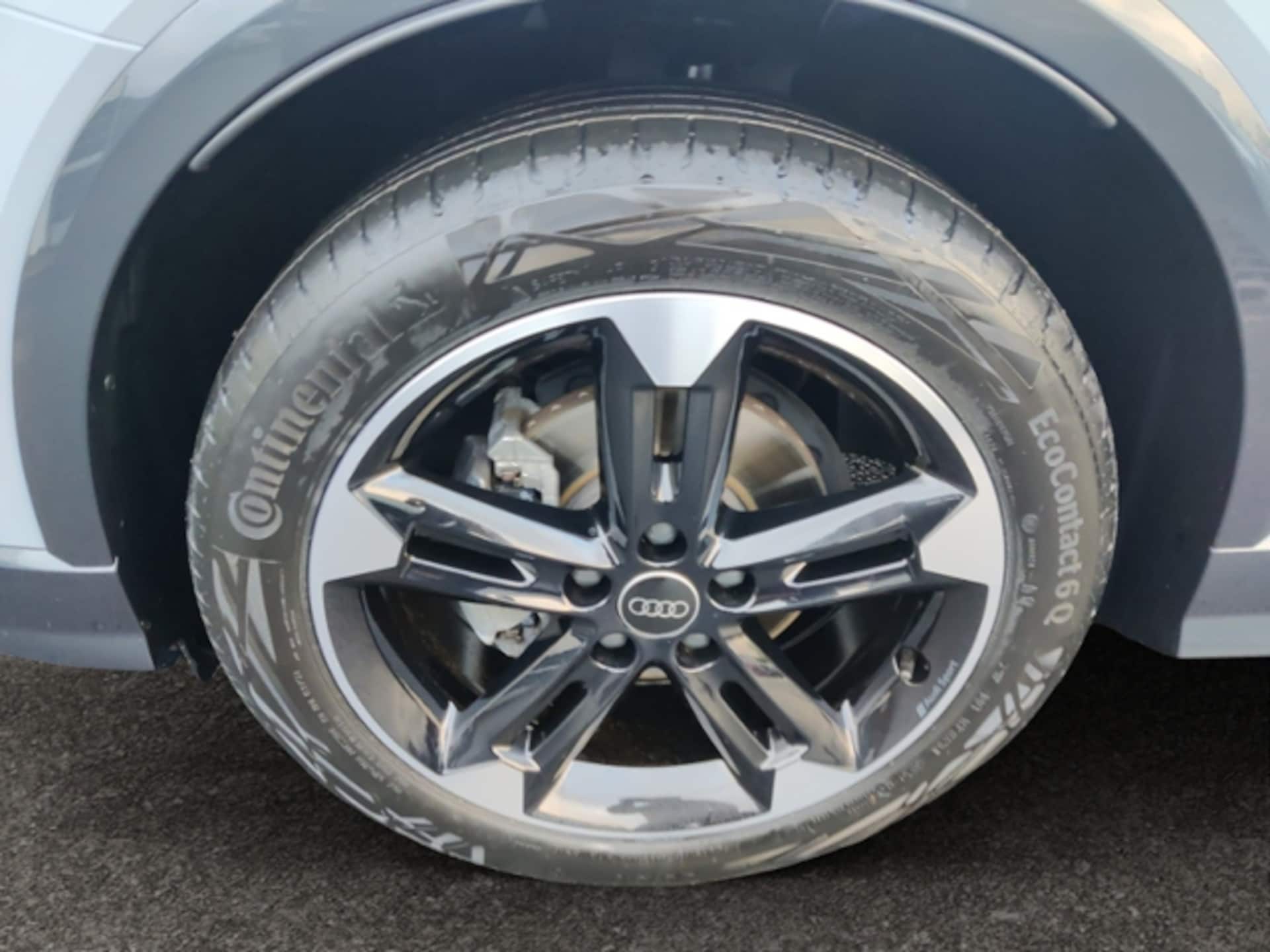 Audi Q2 S line