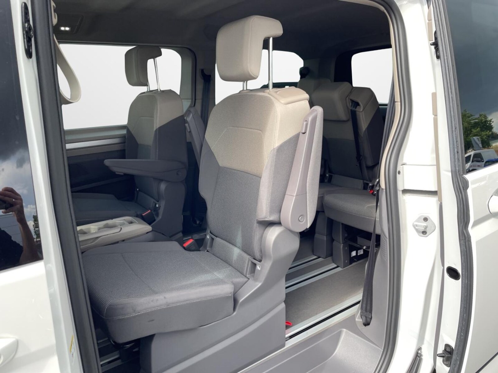 Volkswagen Multivan Langversion – Bild 12