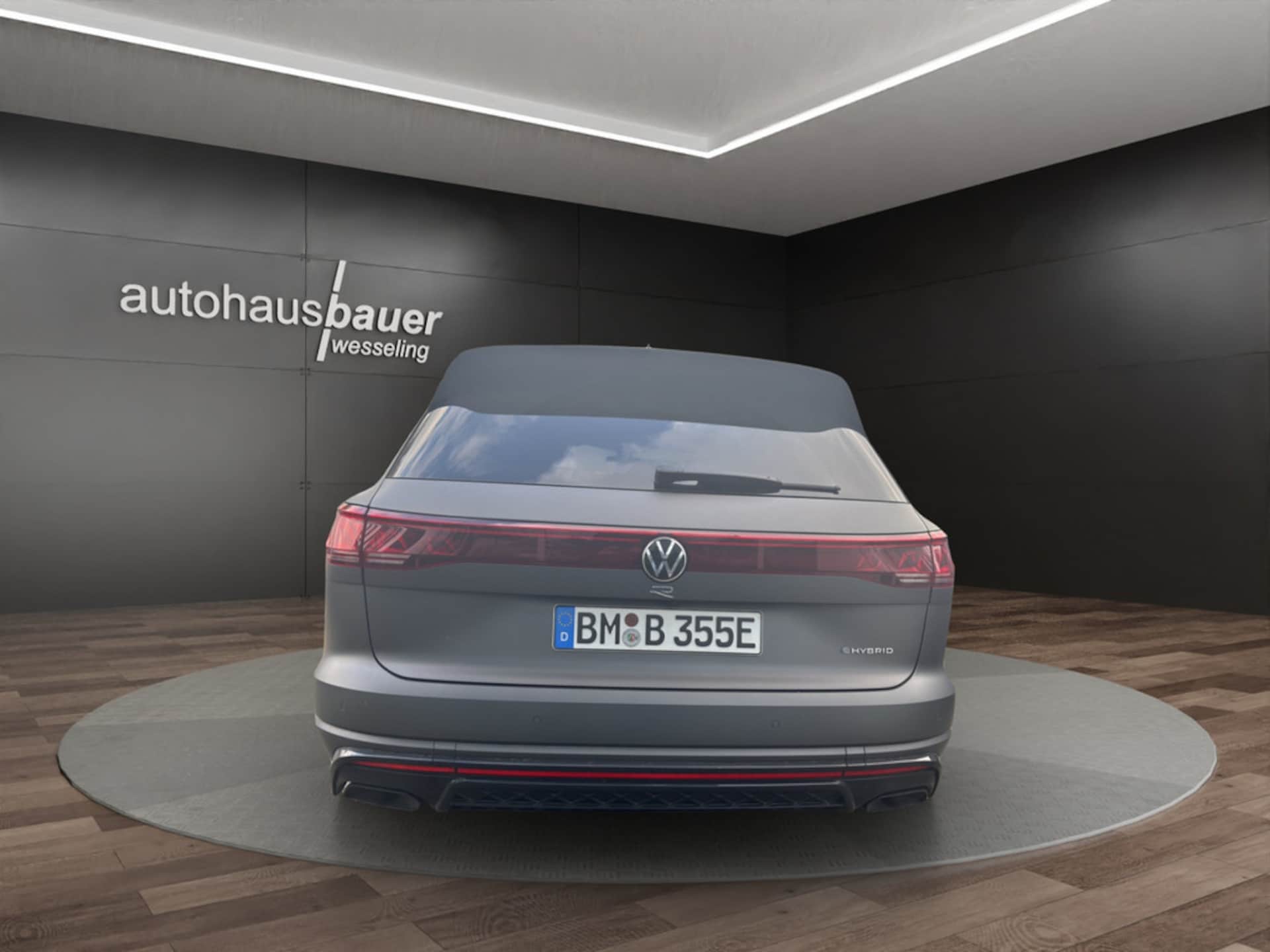 Volkswagen Touareg R
