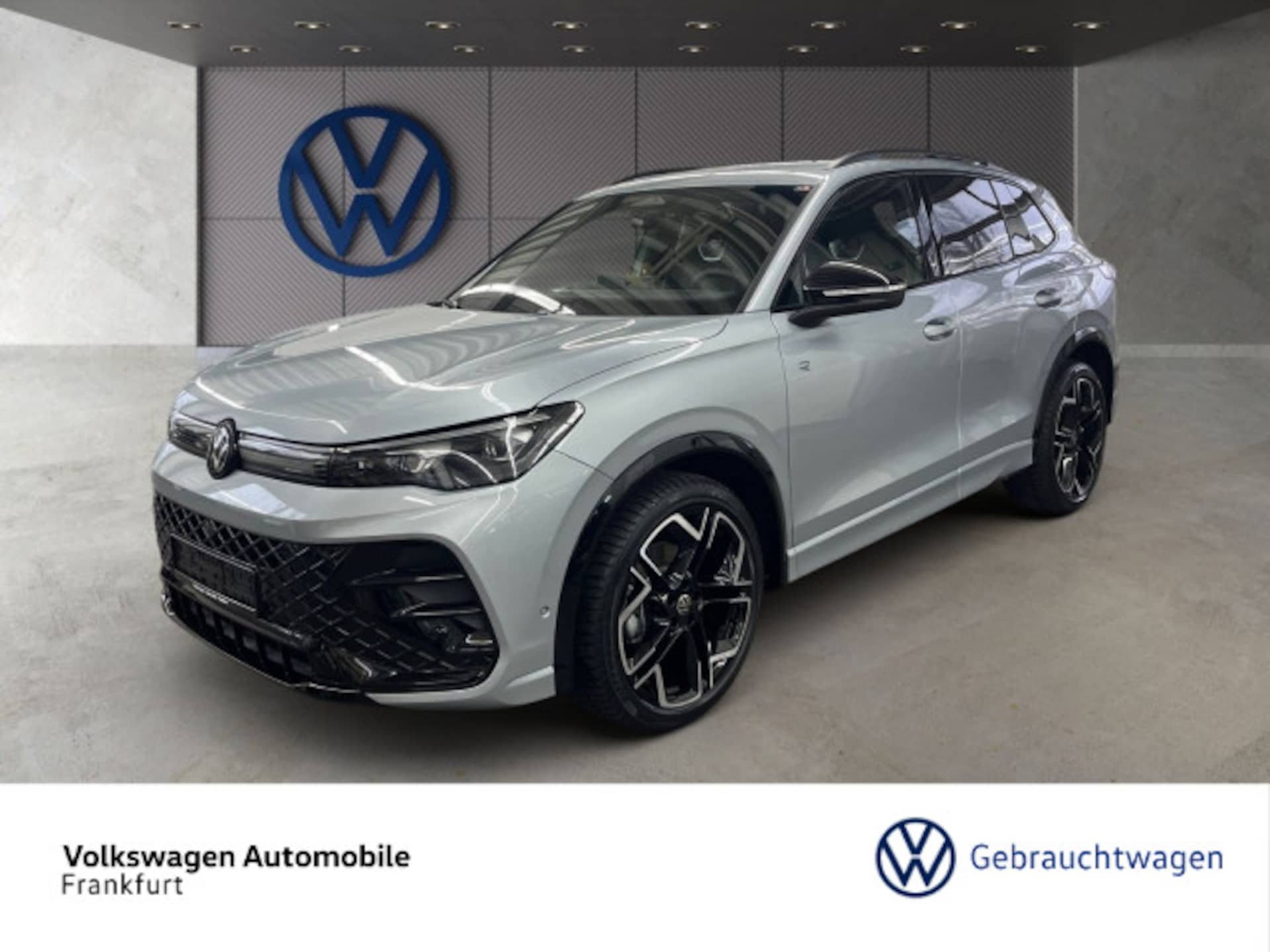 Volkswagen Tiguan — Volkswagen Tiguan Tiguan 1.5 eTSI R-LINE BLACKSTYLE DSG PANO*MATRIX*HUD*IQ.DRIVE