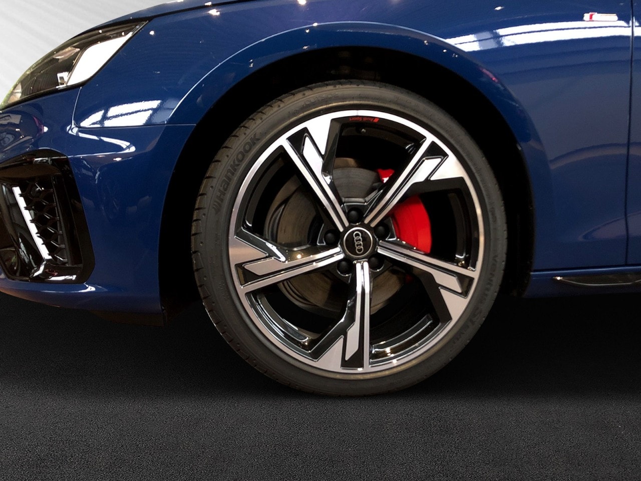 Image about Audi A4 Avant S line 40 TDI S tronic
