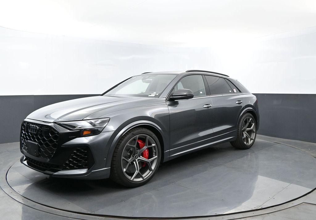 2026 Audi RS Q8 -'s photo