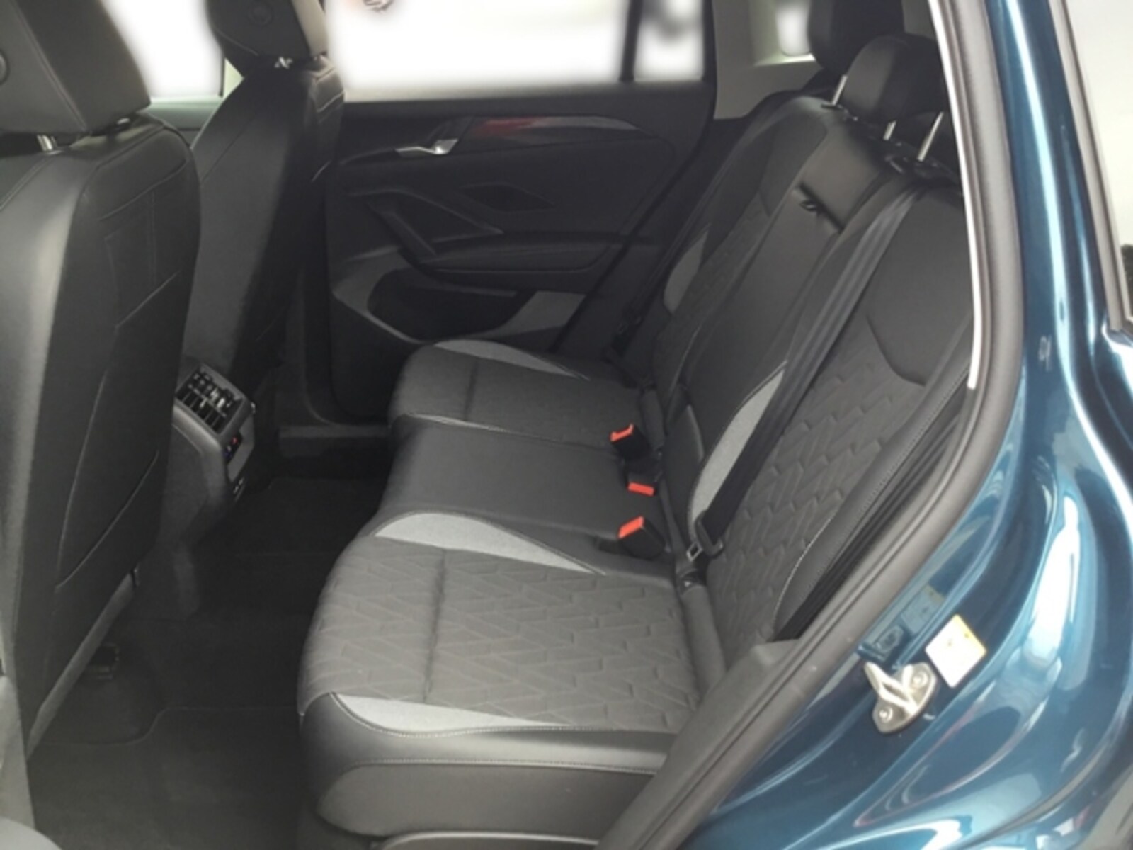 Volkswagen Tiguan – Bild 15
