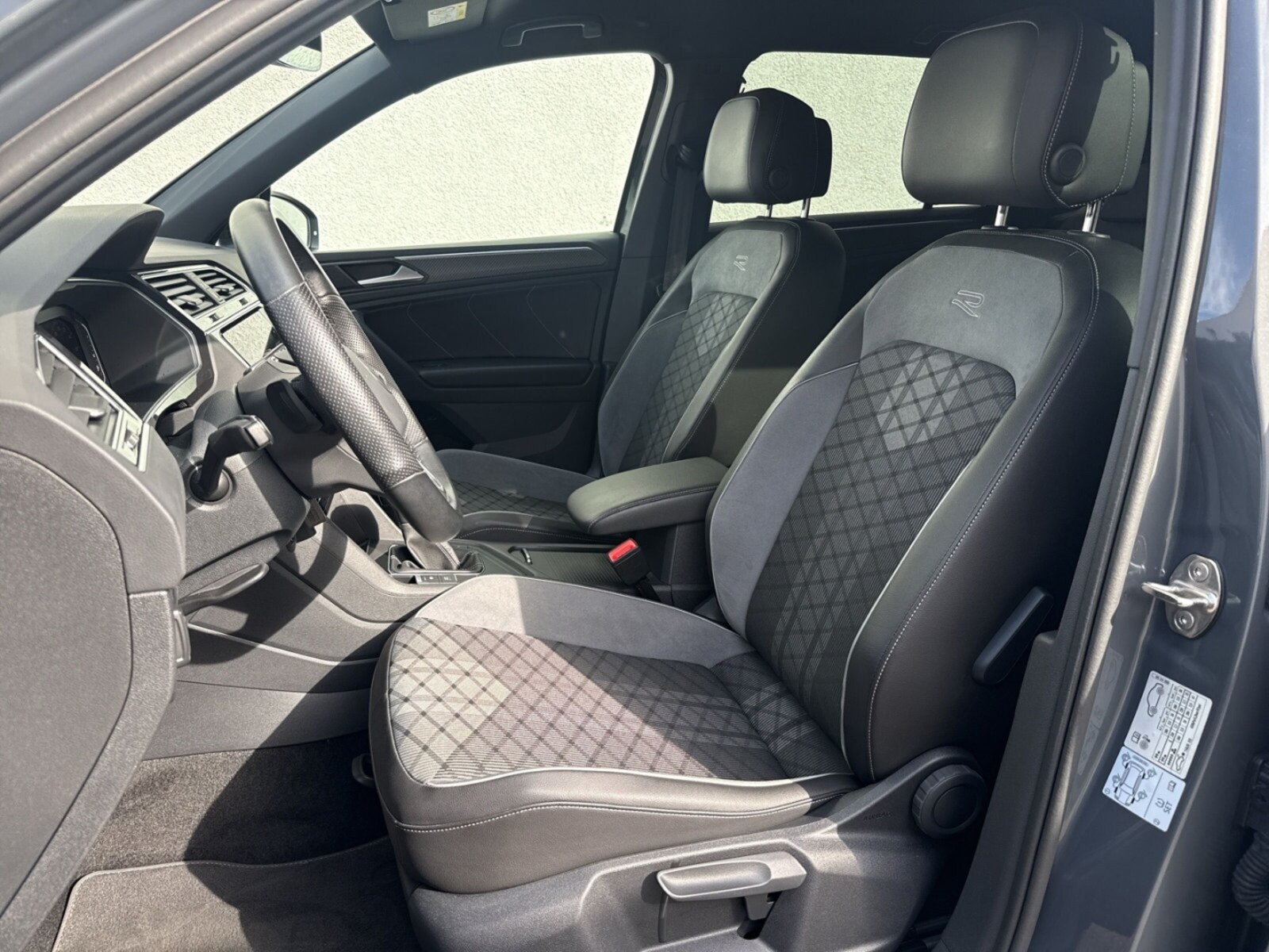 Volkswagen Tiguan – Bild 8