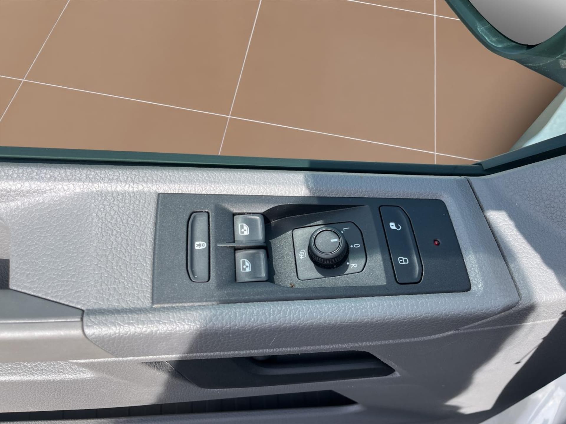 Volkswagen T6.1 Transporter Kasten langer Radstand