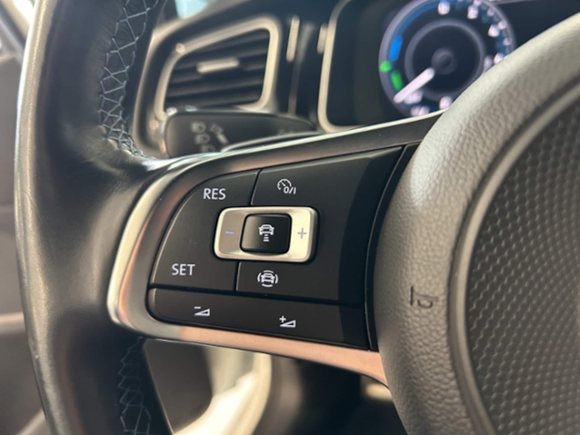 Volkswagen Golf GTE