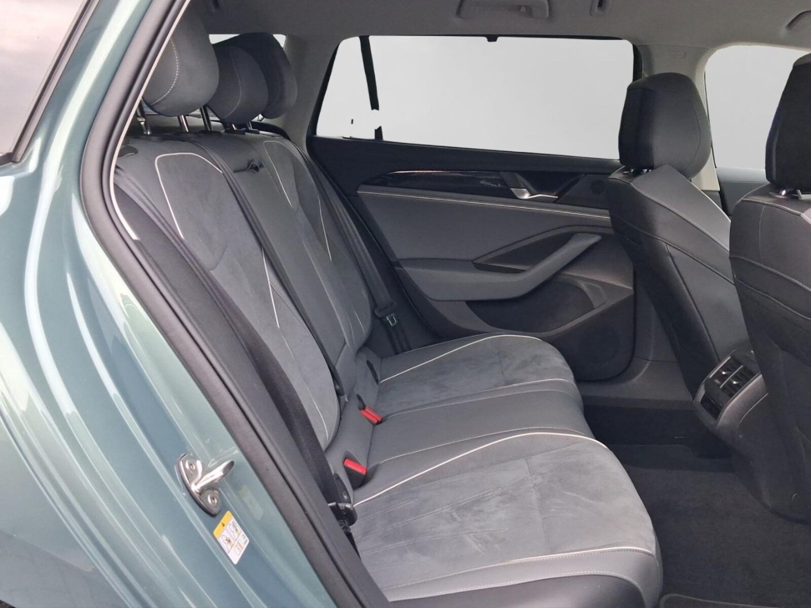 Volkswagen Passat – Bild 6