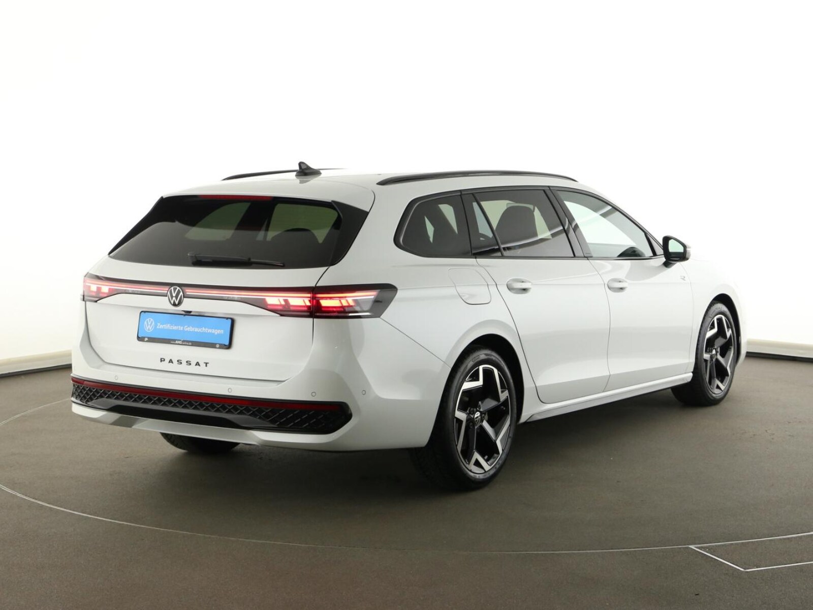 Volkswagen Passat – Bild 11