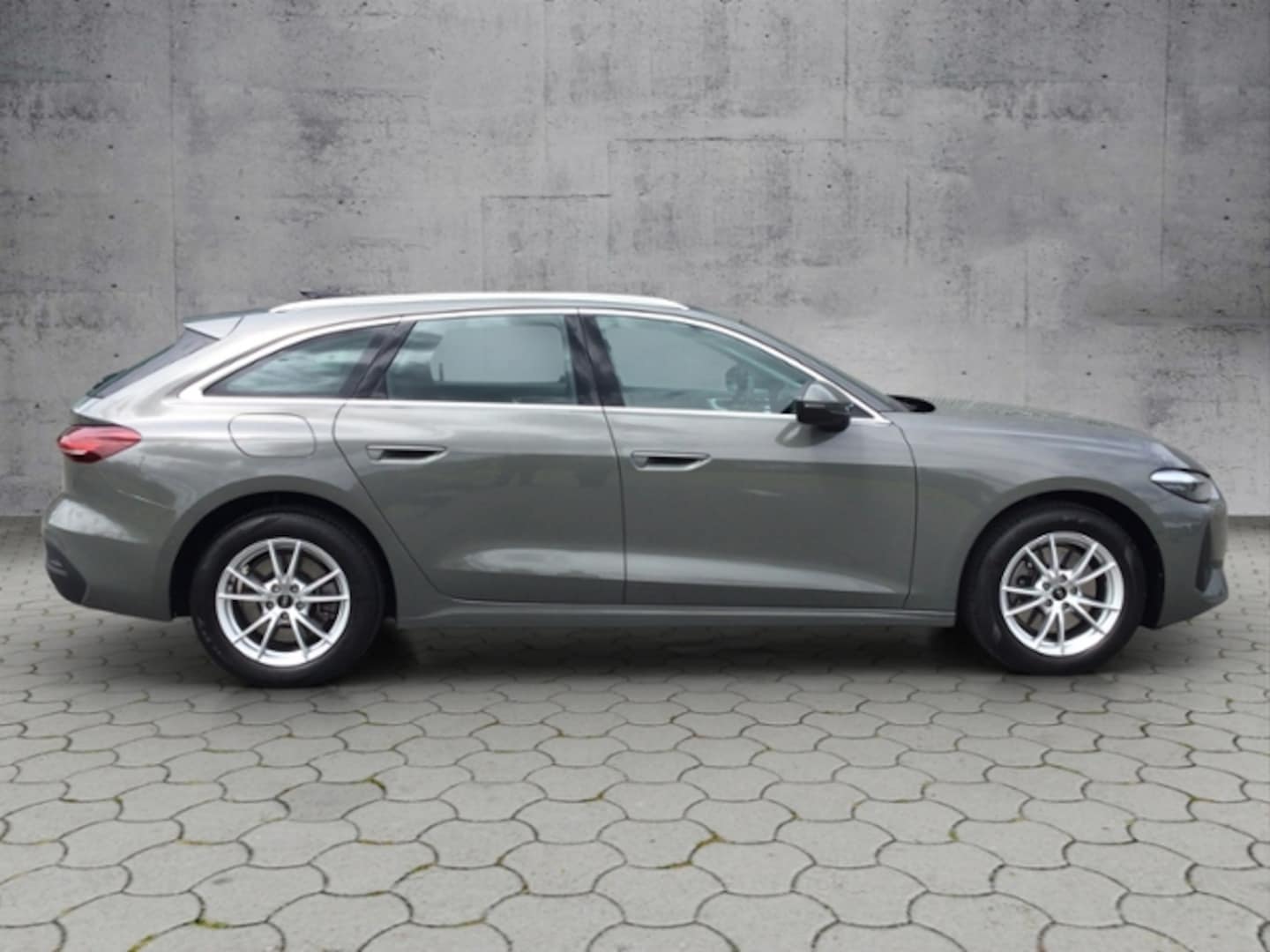 Bild über Audi A5 Avant TDI 150 kW S tronic - für weitere Informationen kontaktieren Sie den Audi Partner