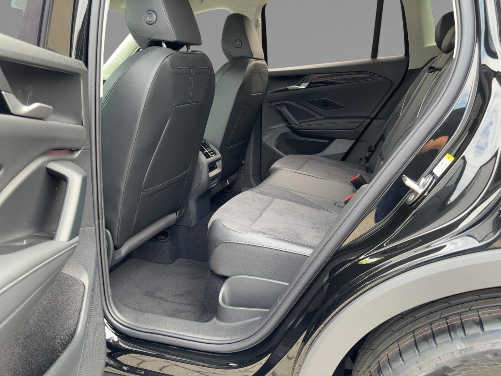 Volkswagen Tiguan – Bild 7