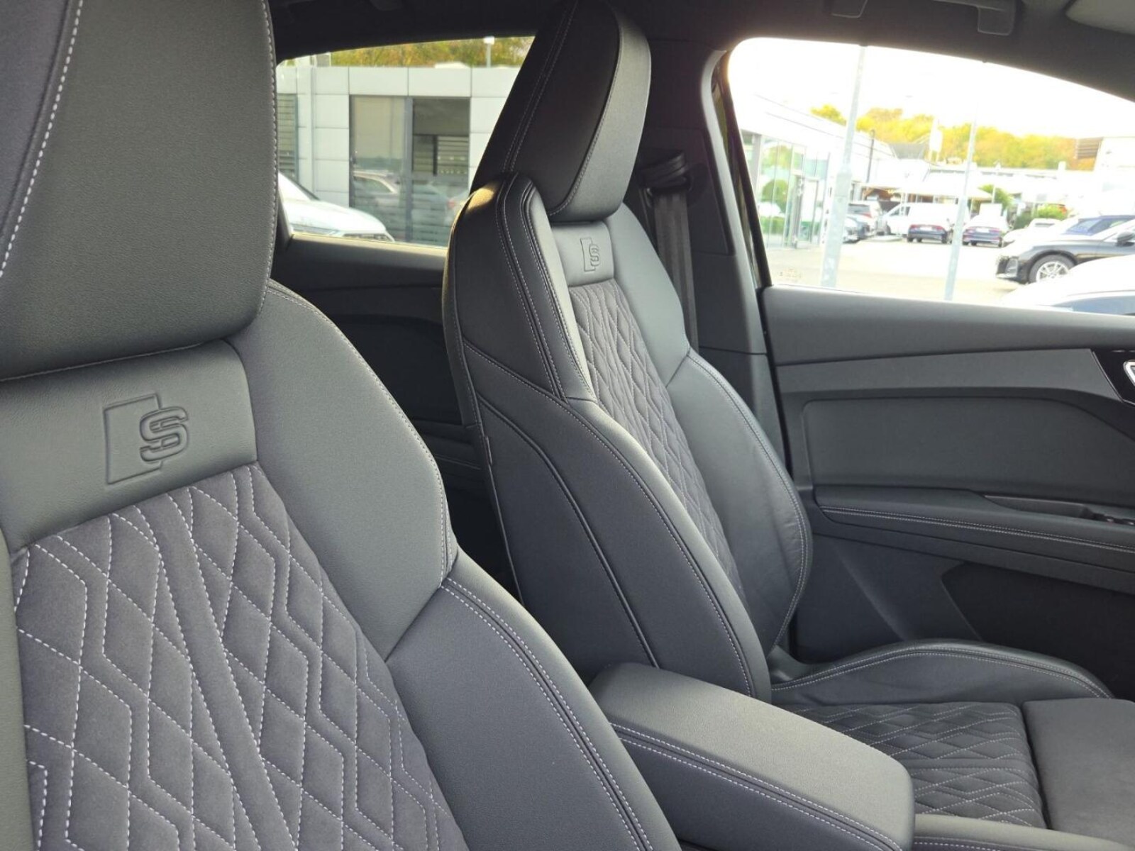 Audi Q4 Sportback e-tron – Bild 17