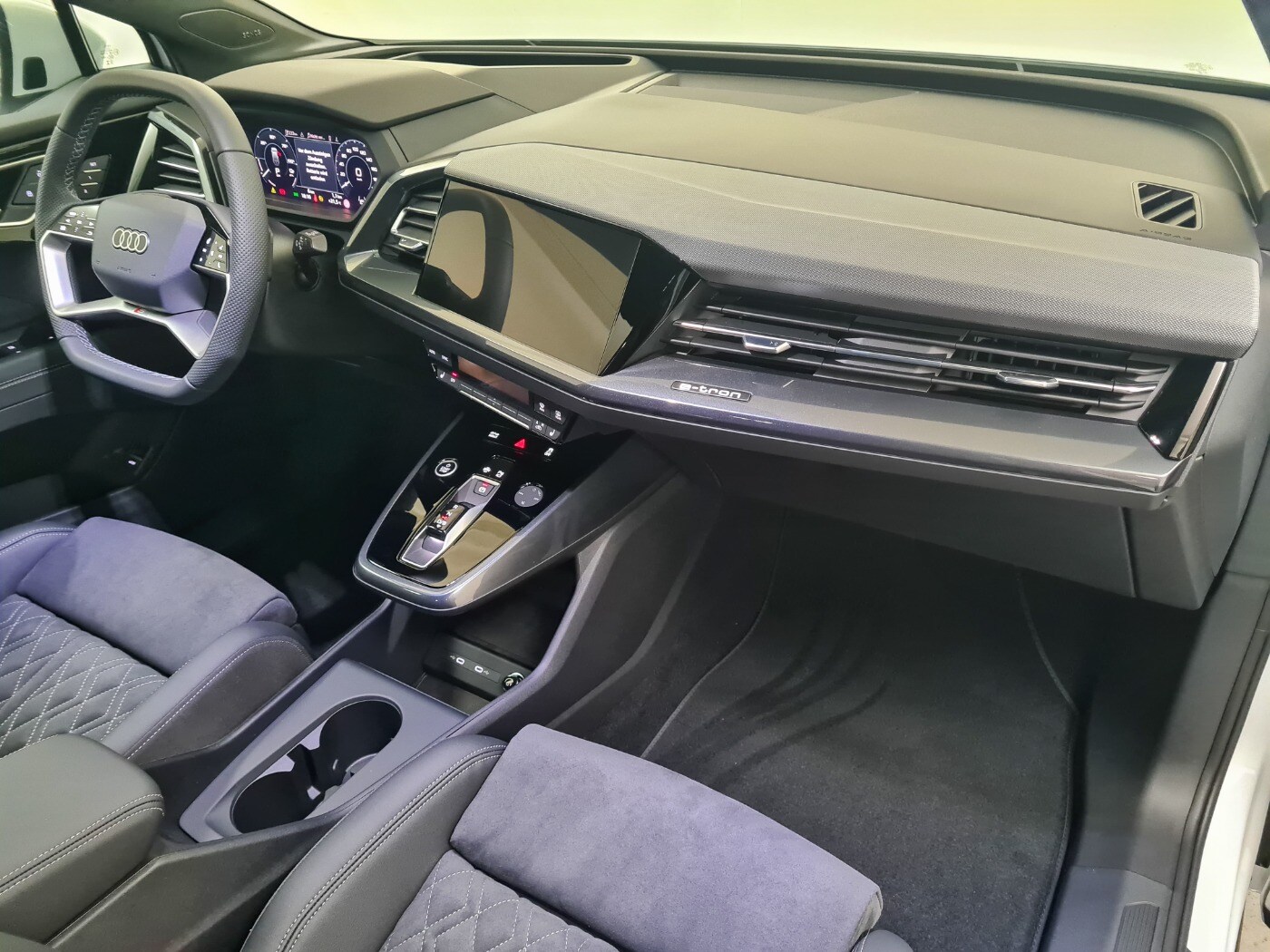 Image about Audi Q4 e-tron 55 e-tron quattro