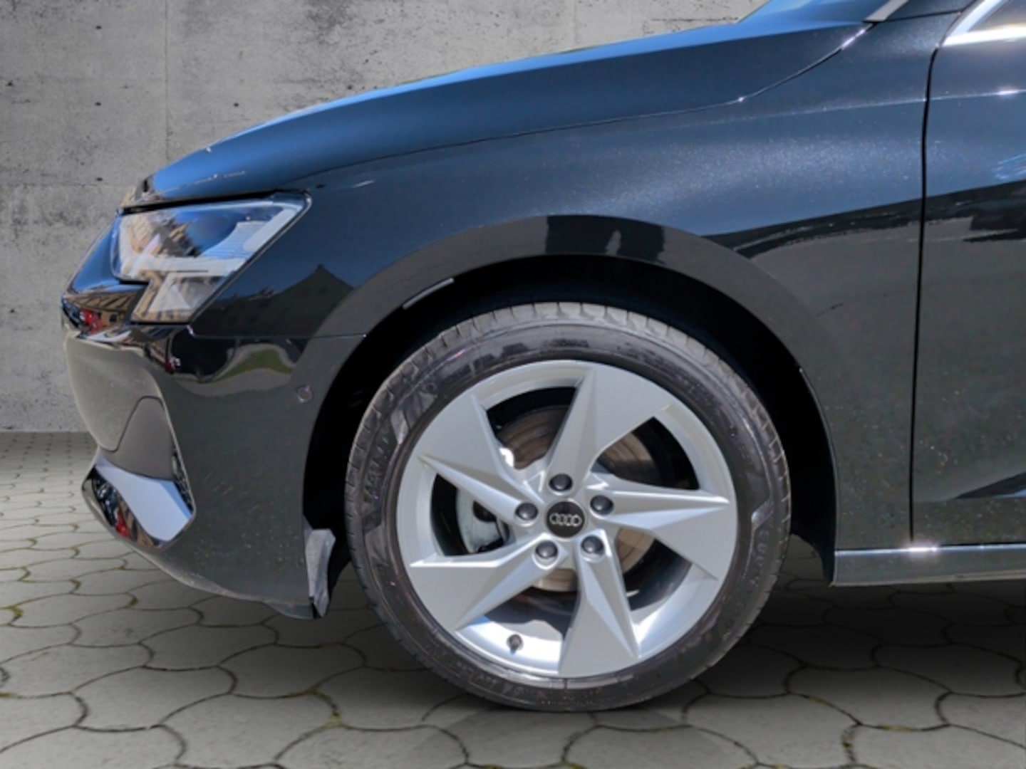 Bild über Audi A3 Sportback advanced 35 TFSI Schaltgetriebe - für weitere Informationen kontaktieren Sie den Audi Partner