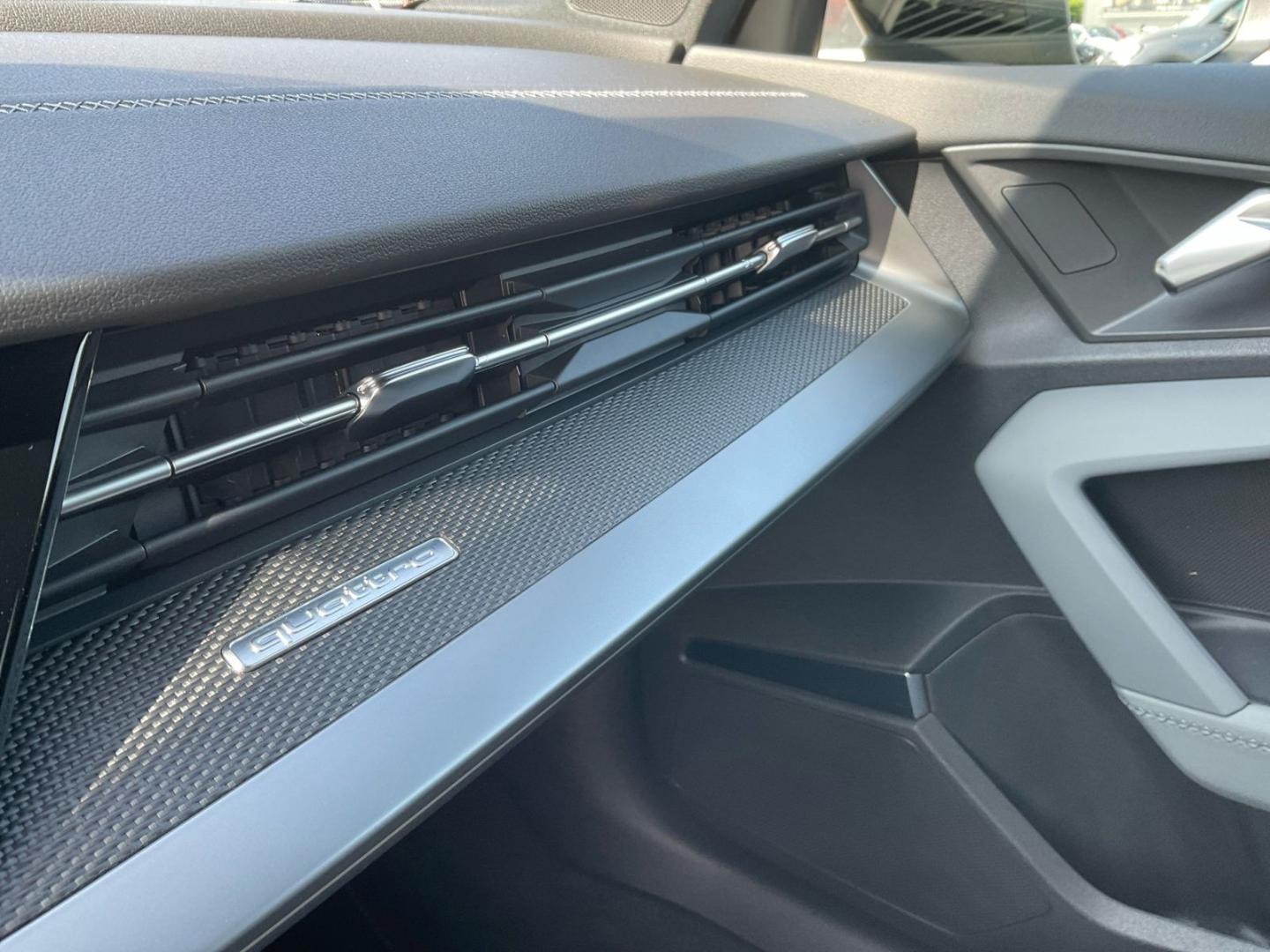 Image about Audi S3 Sportback TFSI quattro S tronic