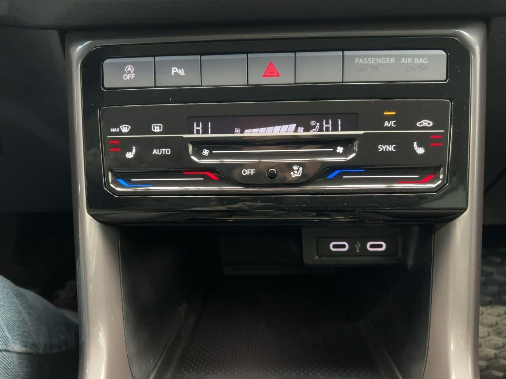 Volkswagen T-Cross Style