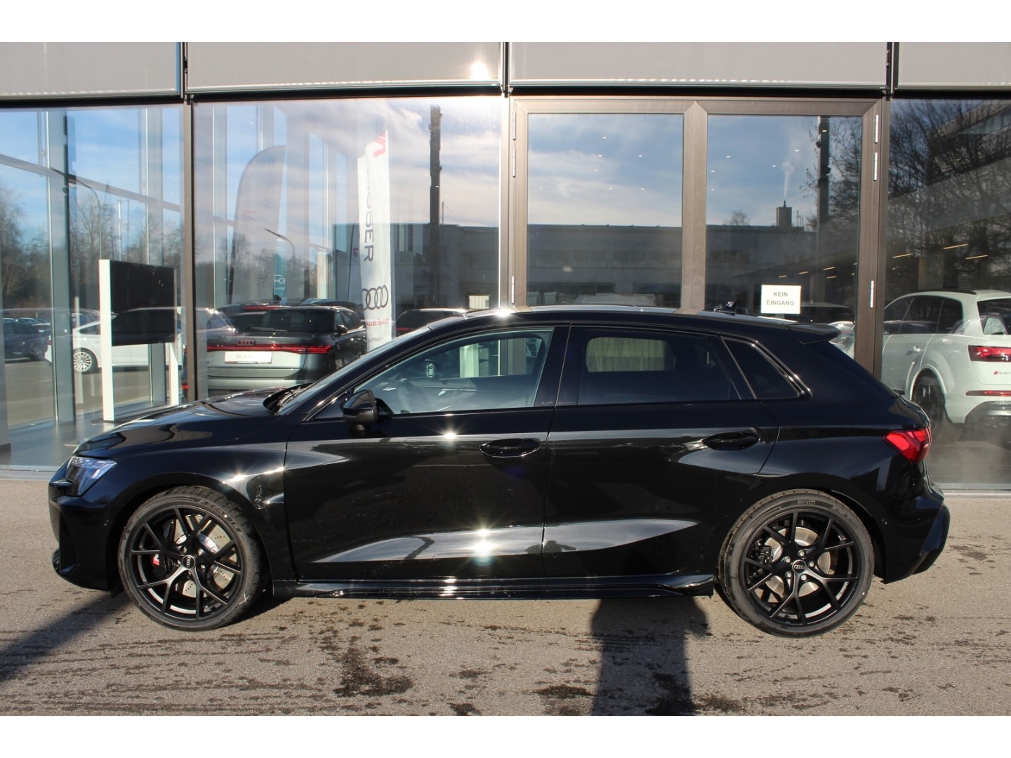 Image about Audi RS 3 Sportback TFSI quattro S tronic
