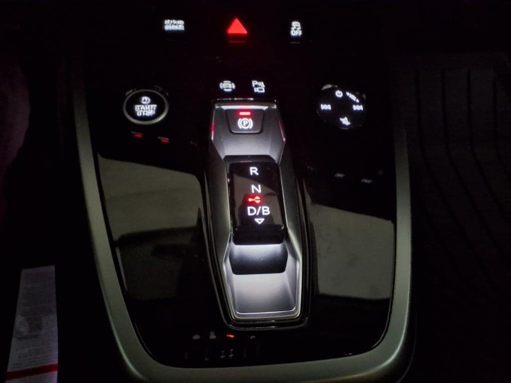 2025 Audi Q4 e-tron Premium Plus - Photo 15