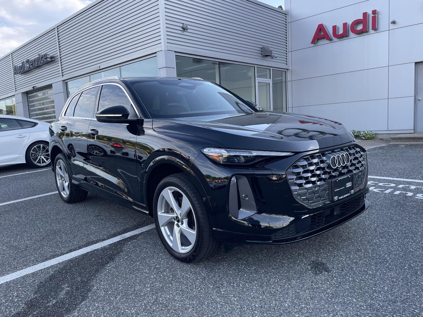 2025 Audi Q5 40 Premium Plus's photo