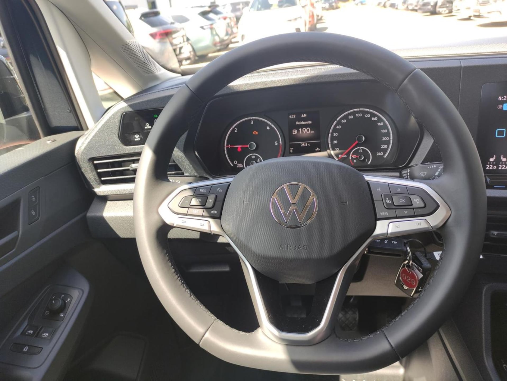 Volkswagen Caddy Basis-Modell
