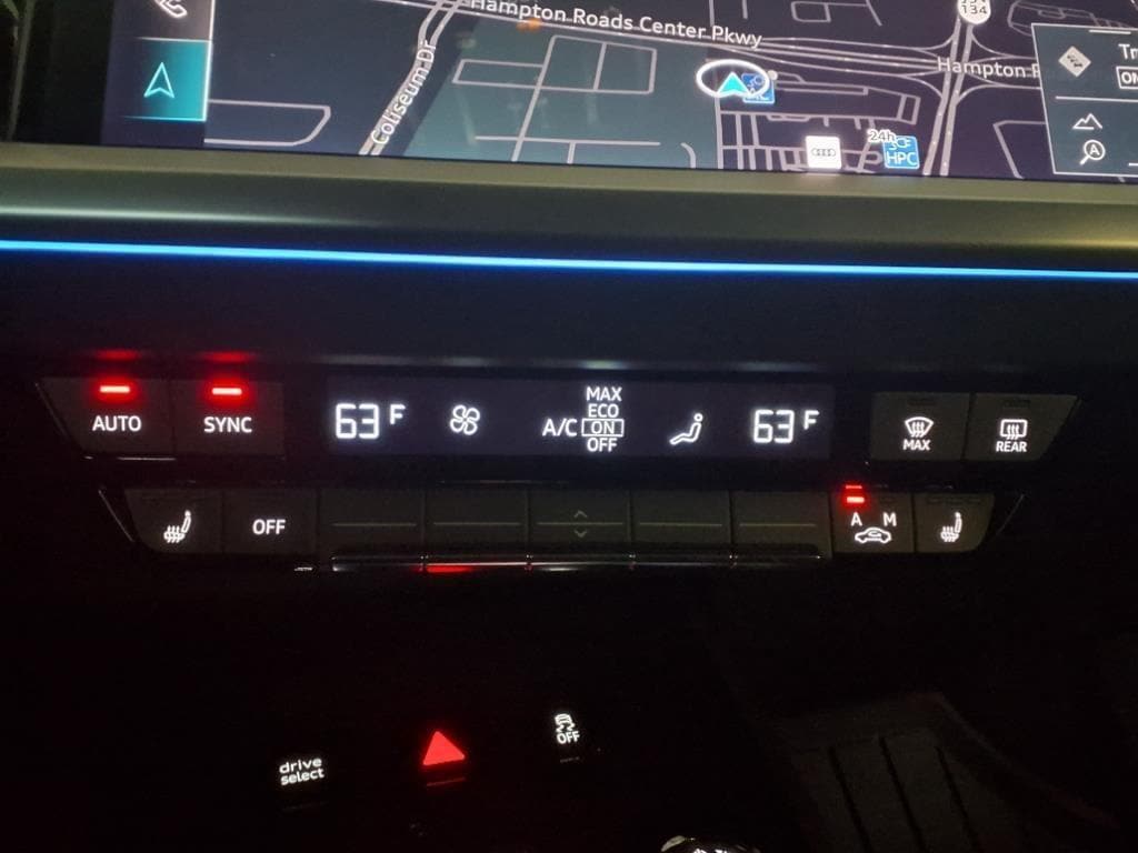 2025 Audi Q4 e-tron Premium Plus - Photo 16