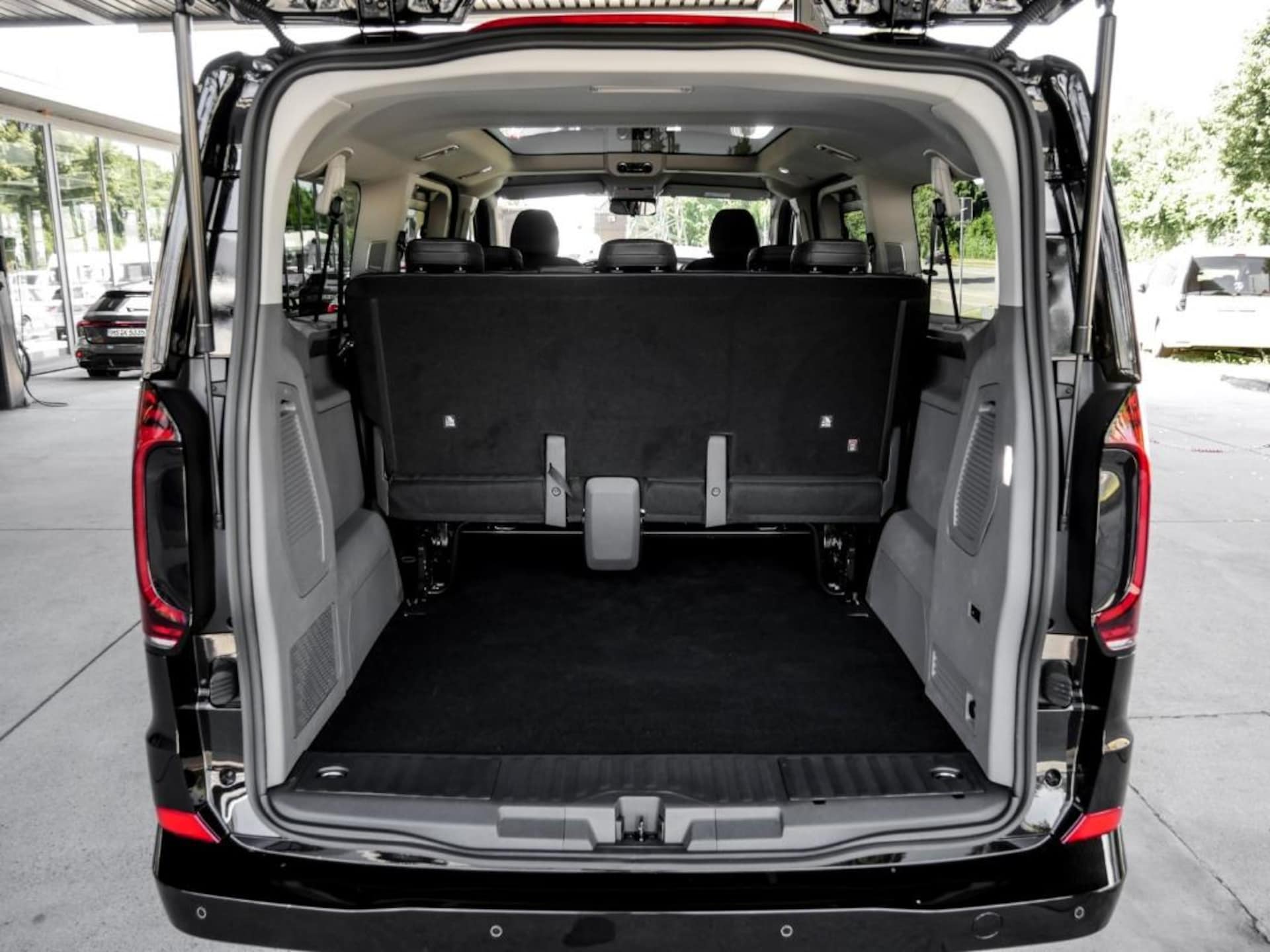 Volkswagen Caravelle langer Radstand Style