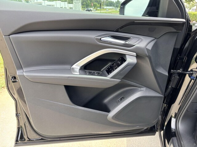 2025 Audi Q5 Premium - Photo 13
