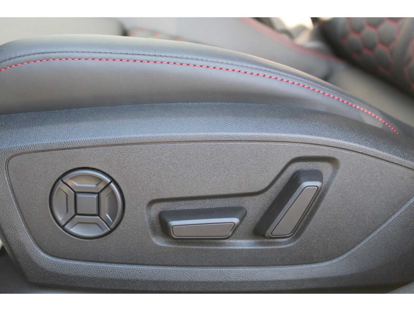Image about Audi RS 3 Sportback TFSI quattro S tronic