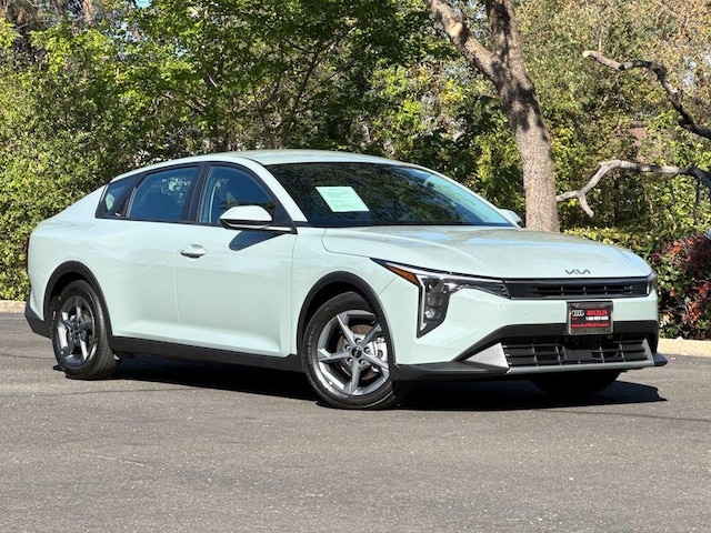 2025 Kia K4
