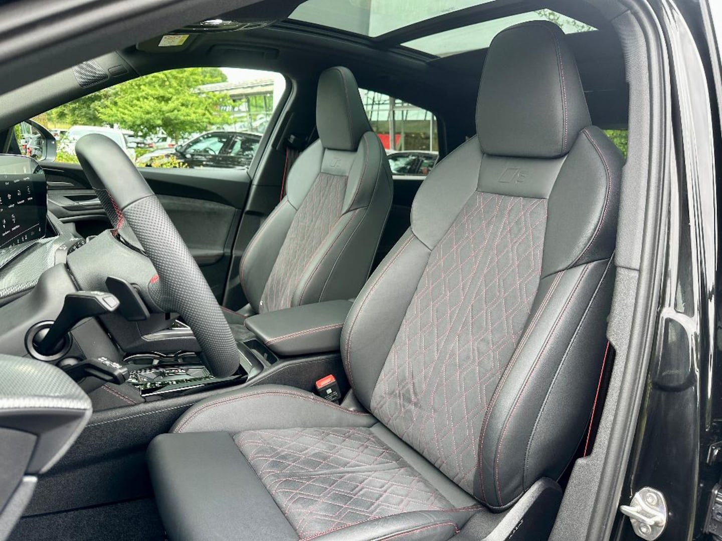 Bild über Audi Q5 Sportback TDI quattro 150 kW S tronic - für weitere Informationen kontaktieren Sie den Audi Partner