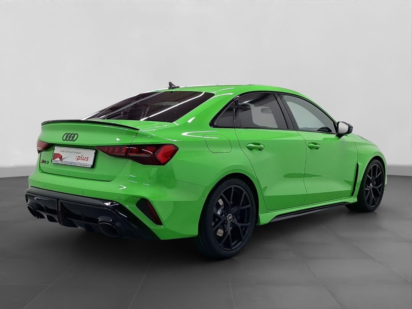 Bild über Audi RS 3 Limousine TFSI quattro 294 kW S tronic - für weitere Informationen kontaktieren Sie den Audi Partner