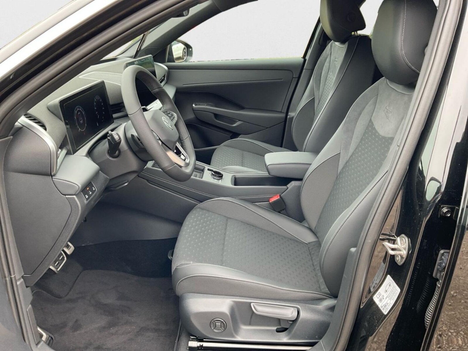 Volkswagen T-Roc – Bild 10