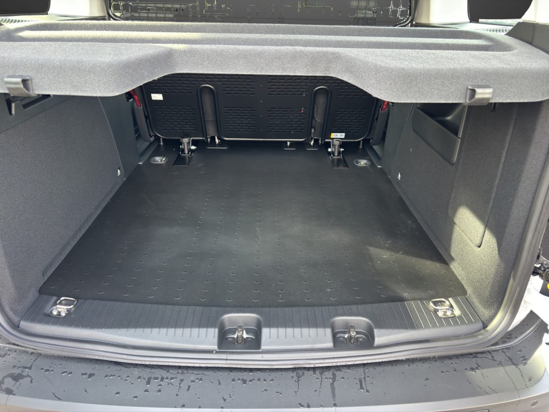 Volkswagen Caddy Maxi Basis-Modell