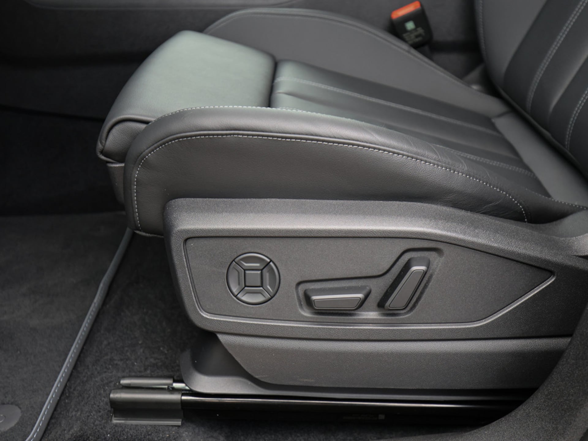 Audi Q5 SUV e-hybrid