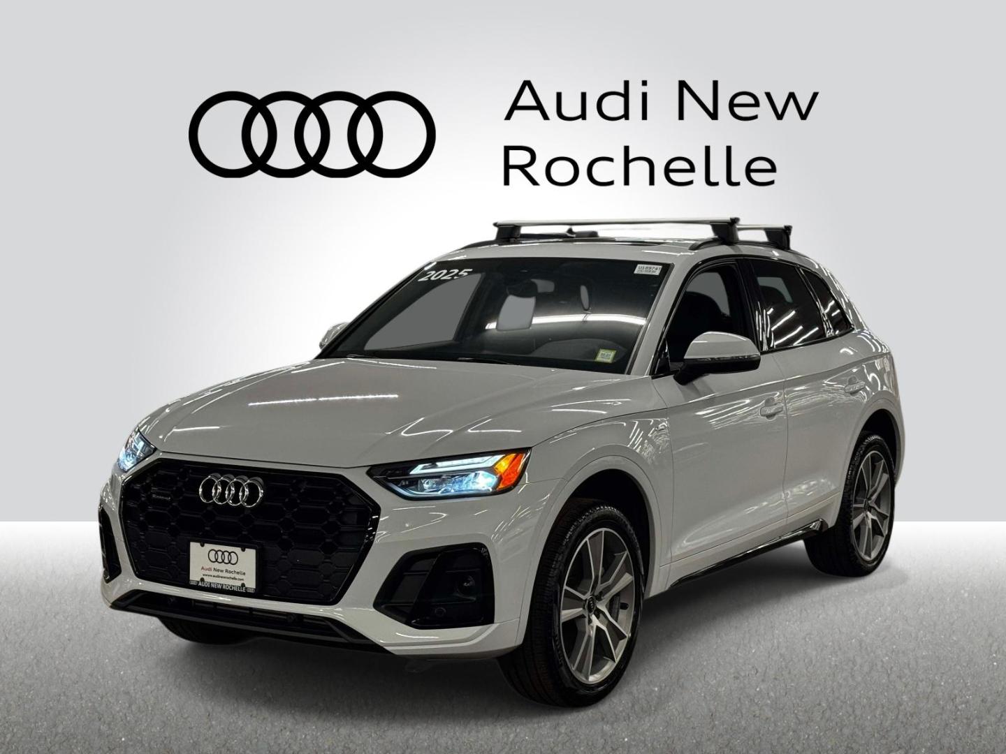 2025 Audi Q5 45 Premium's photo