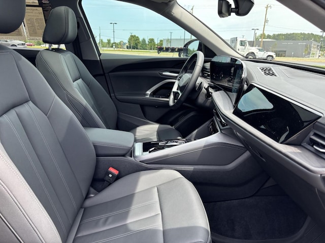 2025 Audi Q5 Premium - Photo 33