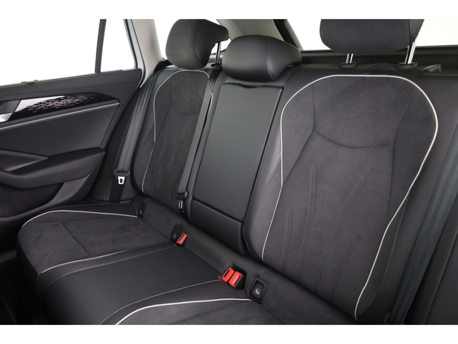 Volkswagen Passat – Bild 11