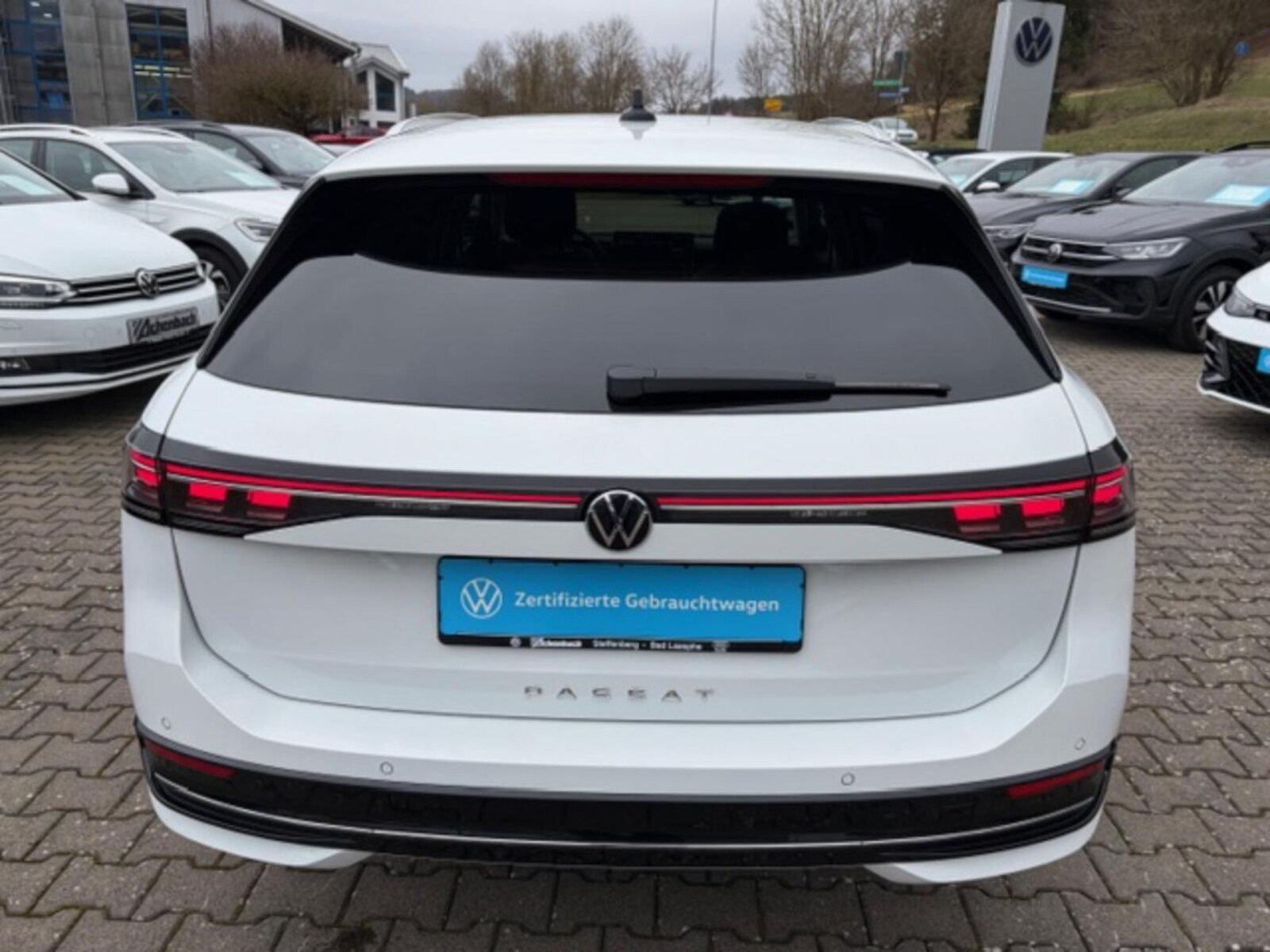 Volkswagen Passat – Bild 8