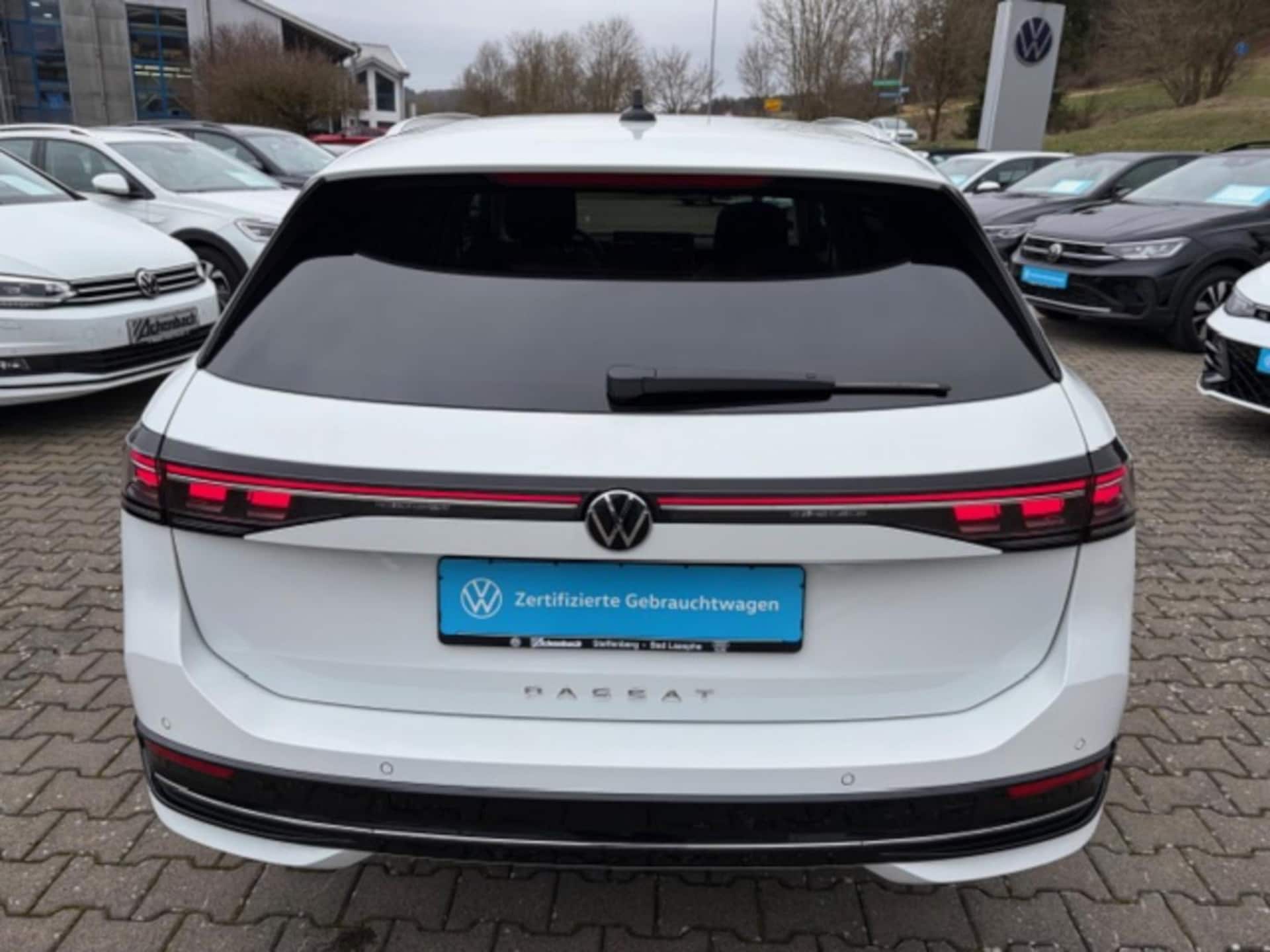 Volkswagen Passat Elegance