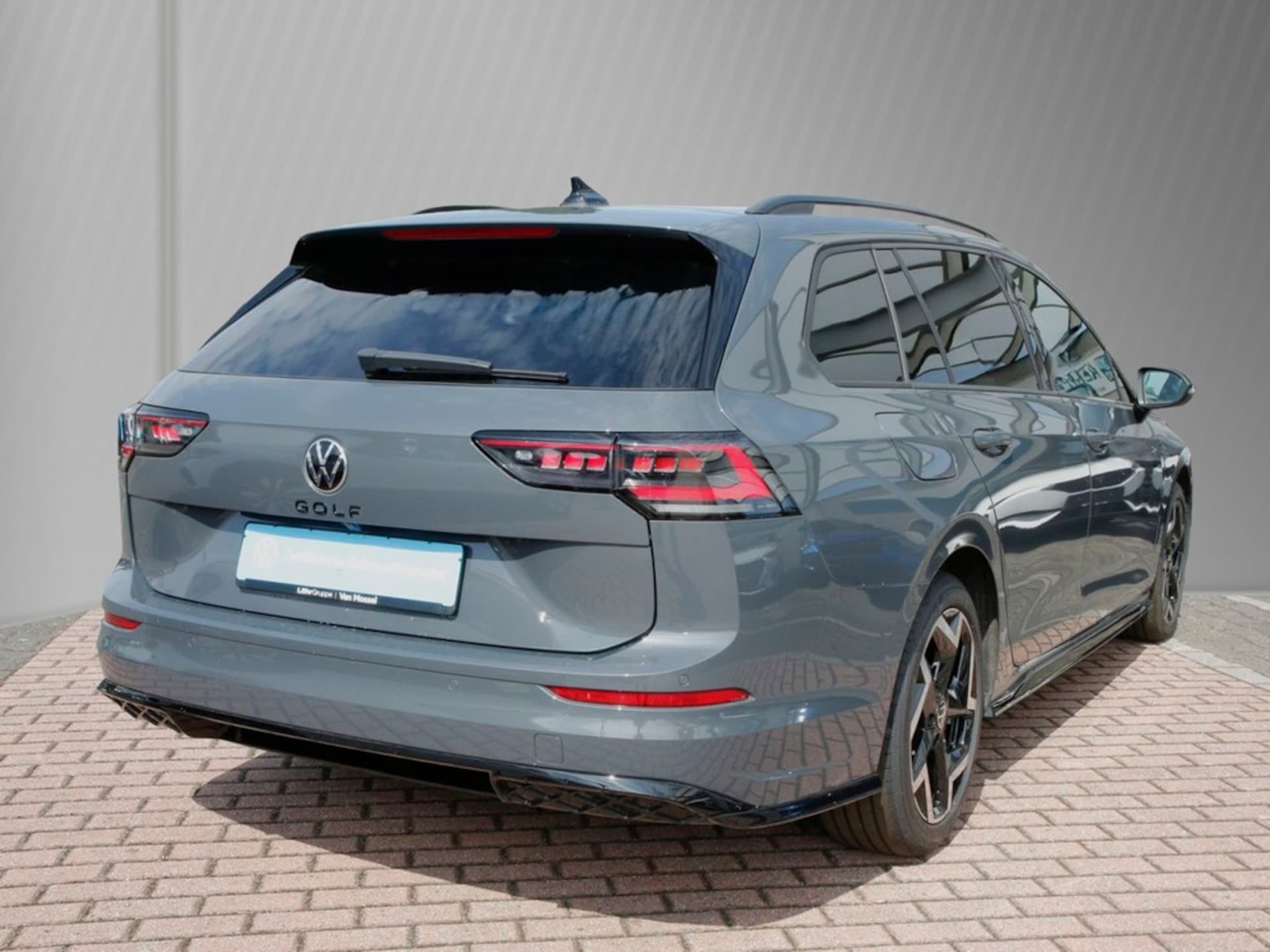 Volkswagen Golf Variant R-Line