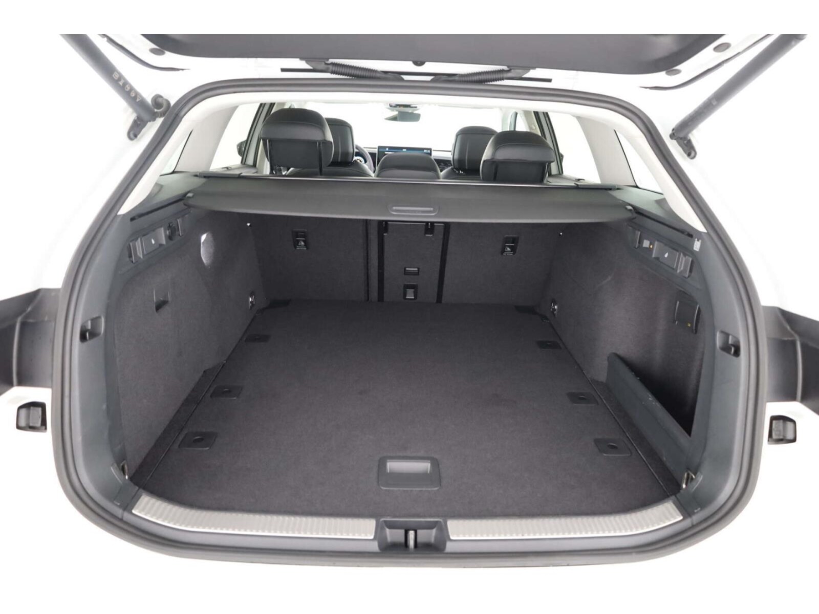 Volkswagen Passat – Bild 12