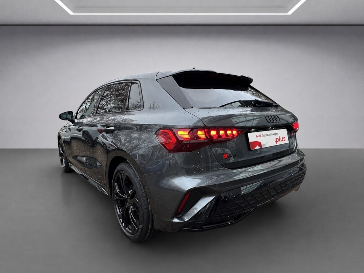 Bild über Audi A3 Sportback S line 35 TDI S tronic - für weitere Informationen kontaktieren Sie den Audi Partner