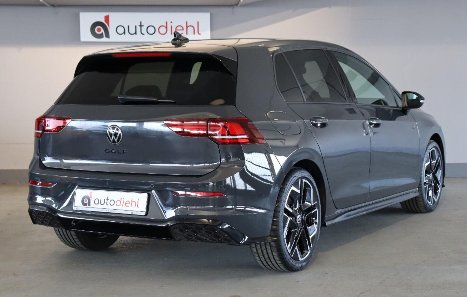 Volkswagen Golf R-Line