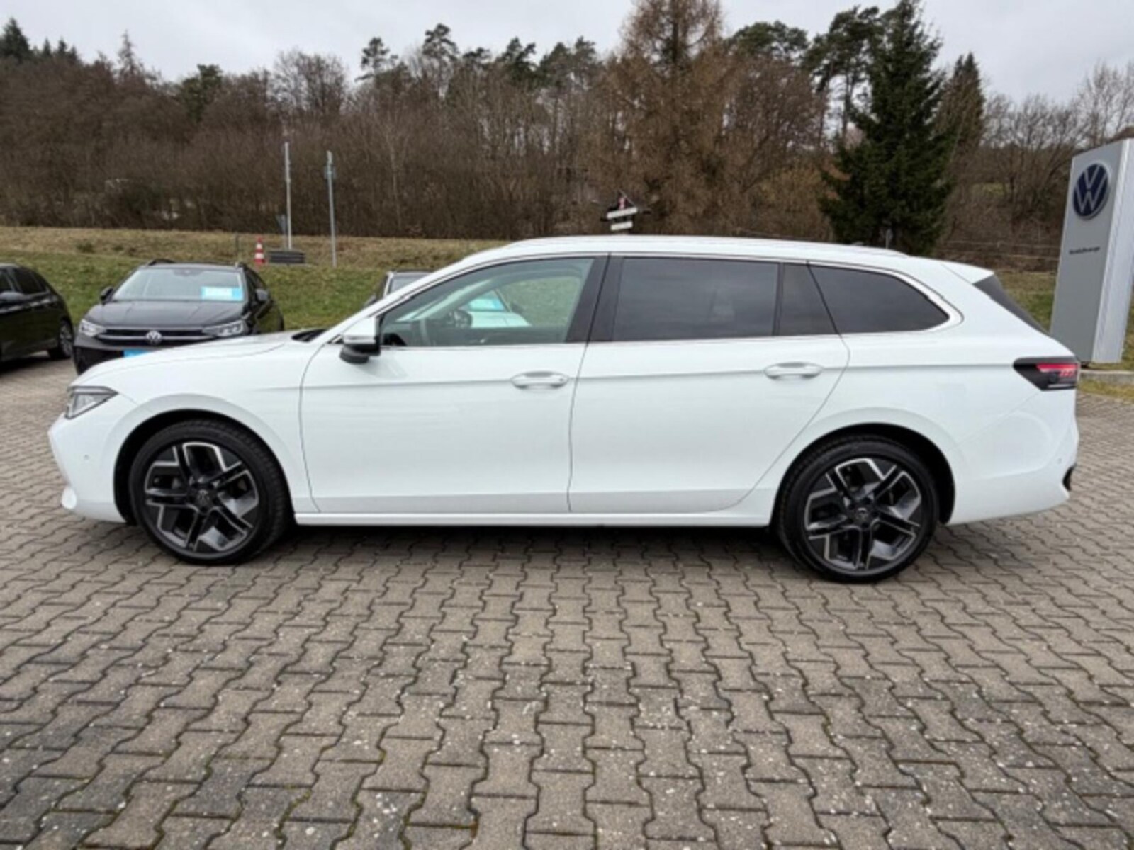 Volkswagen Passat – Bild 10